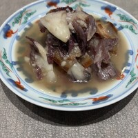 ON the TABLE CHINESE - 