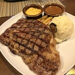 Delmonico Kitchen & Bar - このプライムリブ16オンスはとにかく美味かった。