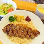 ファニープレイス - 料理写真:気まぐれランチ　2200円（税込）