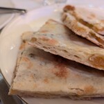 インディアンレストラン西麻布 by KENBOKKE - カシミール・ナン