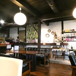 Green Cafe Ryoku Sabou - 復古現代風