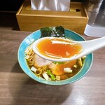 Garyu Menbu Hien - 小樽地鶏の中華そば（醤油）＠1,100円（税込）