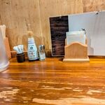 上田からあげセンター - カウンター席