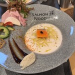 サーモンnoodle - 