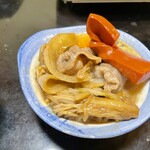 松茸屋 魚松 - 赤いコンニャクは、こちらの名物らしい