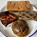 せふりの - 4個のパン購入は1520円