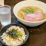 町田汁場 しおらーめん 進化 - 鶏マヨ丼＆塩らーめん
