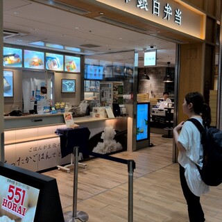 象印銀白弁当_2