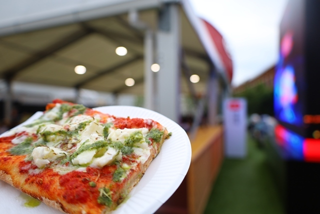 イタリア館で本場ローマのピンサを味わう！ 』by lago : Bonta Italia