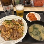 松屋 - カルビホルモン丼＆瓶ビール　1380円