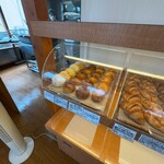 パン工房 小麦屋 - 店内