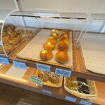 パン工房 小麦屋 - 店内