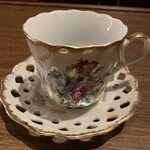 喫茶 ノスタルジア - にゅんさんにご報告。このカップのメーカーを見て来ましたよ。