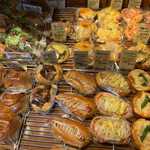 Boulangerie Queue - 