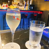 R1 TOKYO Bar&Restaurant - 