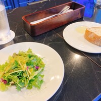 R1 TOKYO Bar&Restaurant - 