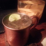 バー クロッカス - 自家製ジンジャー漬けのモスコミュール？
                                