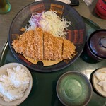 楽一楽座 - 山形豚ロースかつ定食