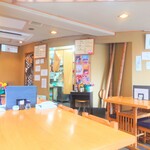 やぶ善 - 店内中央。