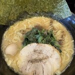 横浜家系ラーメン 赤家 - 料理写真: