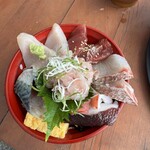 漁港食堂 だいぼ - 定置網丼