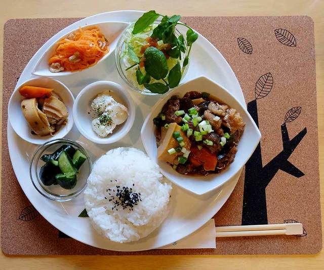 カフェダイニング樹の下 川越 創作料理 食べログ