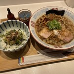 上方レインボー - ミッドナイト背脂 & 鰻ざくめし