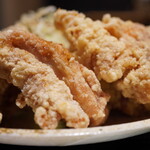 一席二鶏 - カリッと揚がった竜田感を帯びる衣