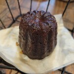 パンとエスプレッソと花束を - カヌレ