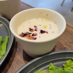 パンとエスプレッソと花束を - スープ付き