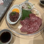 炭火焼肉 萬まる - 肉刺し3種