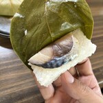 福神堂 - 2個とも鯖の柿の葉寿司でした！ふつうに美味しい
