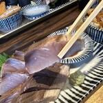 肉豆冨とレモンサワー 大衆食堂 安べゑ - 【2025.8.13(水)】豊洲鮮魚ののイナダ