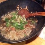 手打かすうどん 香粋一 - かすうどん。大きな丼です！