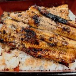 清流庵 う川 - 重鰻重山椒をかけました