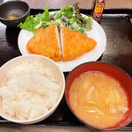肉系居酒屋 肉十八番屋 - 