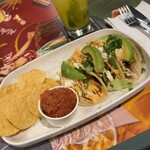 Cheeseburger In Paradise - 料理写真:フィッシュタコス