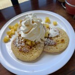 Eggs 'n Things - パイナップルパンケーキ