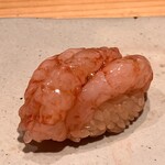 すしやのたい悟 - 北海縞海老さんでーす。