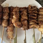 鳥新 本社小売部 - 焼き鳥