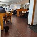 すみれ - 内観（テーブル席）