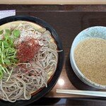 かき揚げ 十割そば 長助 - 肉が隠れて見えない‥