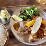 トド アリトル ナレッジ ストア - 