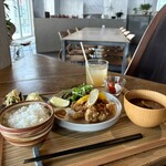 トド アリトル ナレッジ ストア - 