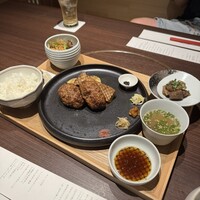 川端志史 - 