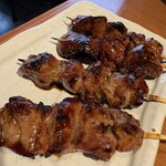 本格炭火やきとりと絶品チキン南蛮 宮原鳥彦 - 鳥レバー　　国産かしら