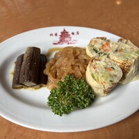 横浜中華街 北京飯店 - 本日の前菜三種盛り