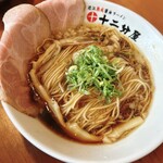 熟成醤油らーめん 十二分屋 - 濃口熟成醤油ラーメン(大盛)