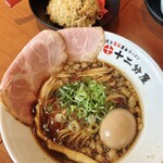熟成醤油らーめん 十二分屋 - 味玉濃口熟成醤油ラーメン