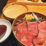 すき焼きと牛まぶし ももしき - 